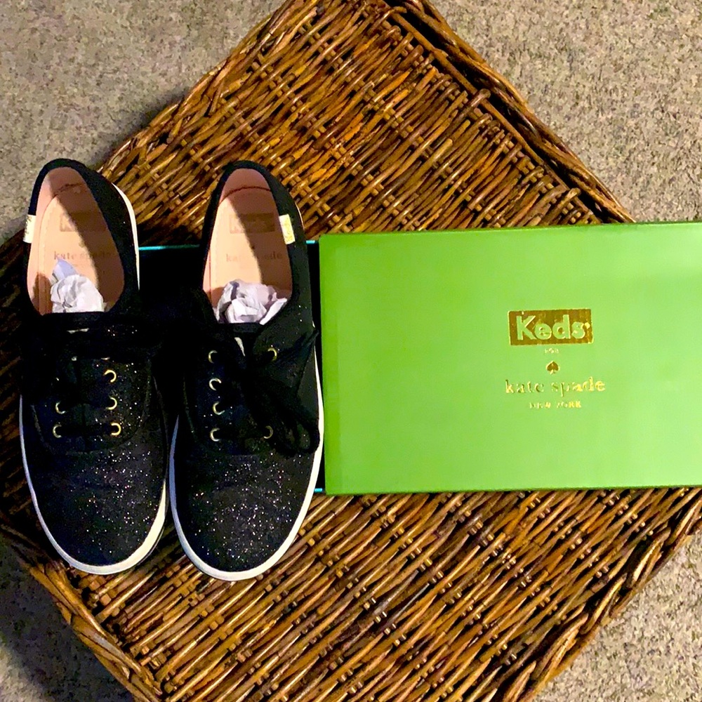 Big girls Kate Spade Keds/Black Glitter size 4